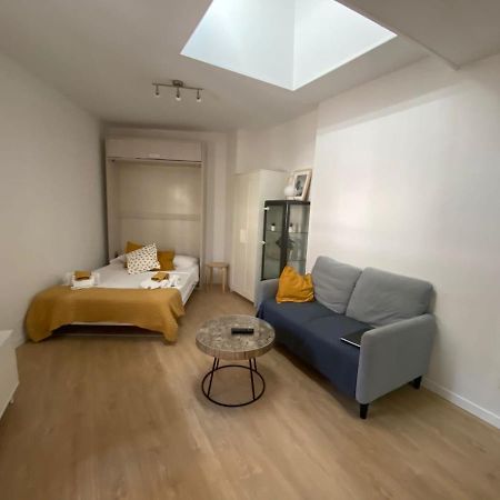 Bonito Estudio Con Terraza Madrid Exterior photo