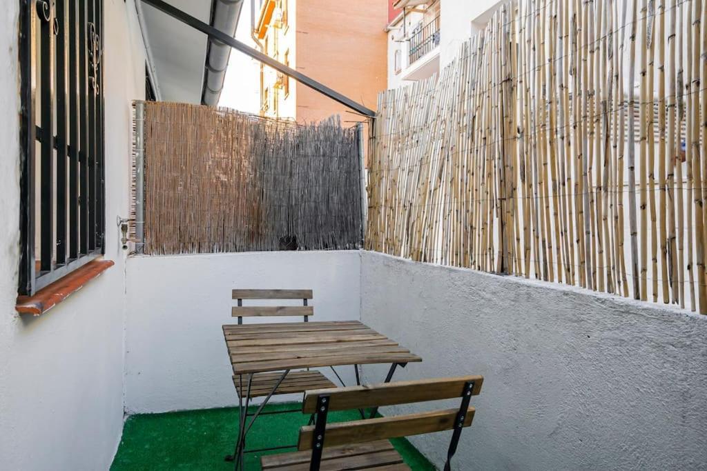 Bonito Estudio Con Terraza Madrid Exterior photo